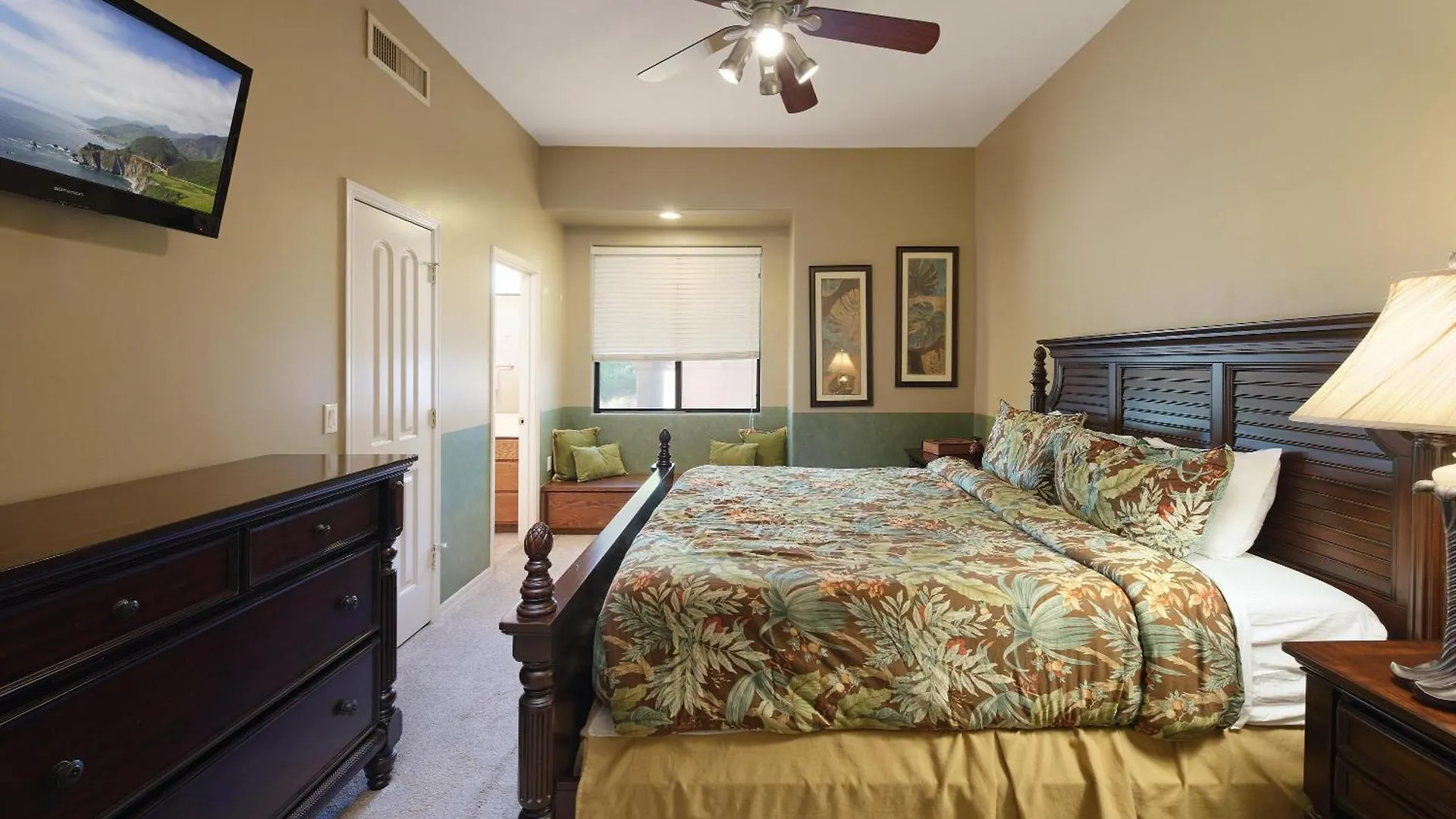 בית נופש סקוטסדייל Valley View Villa - Resort Style Backyard - Heated Pool