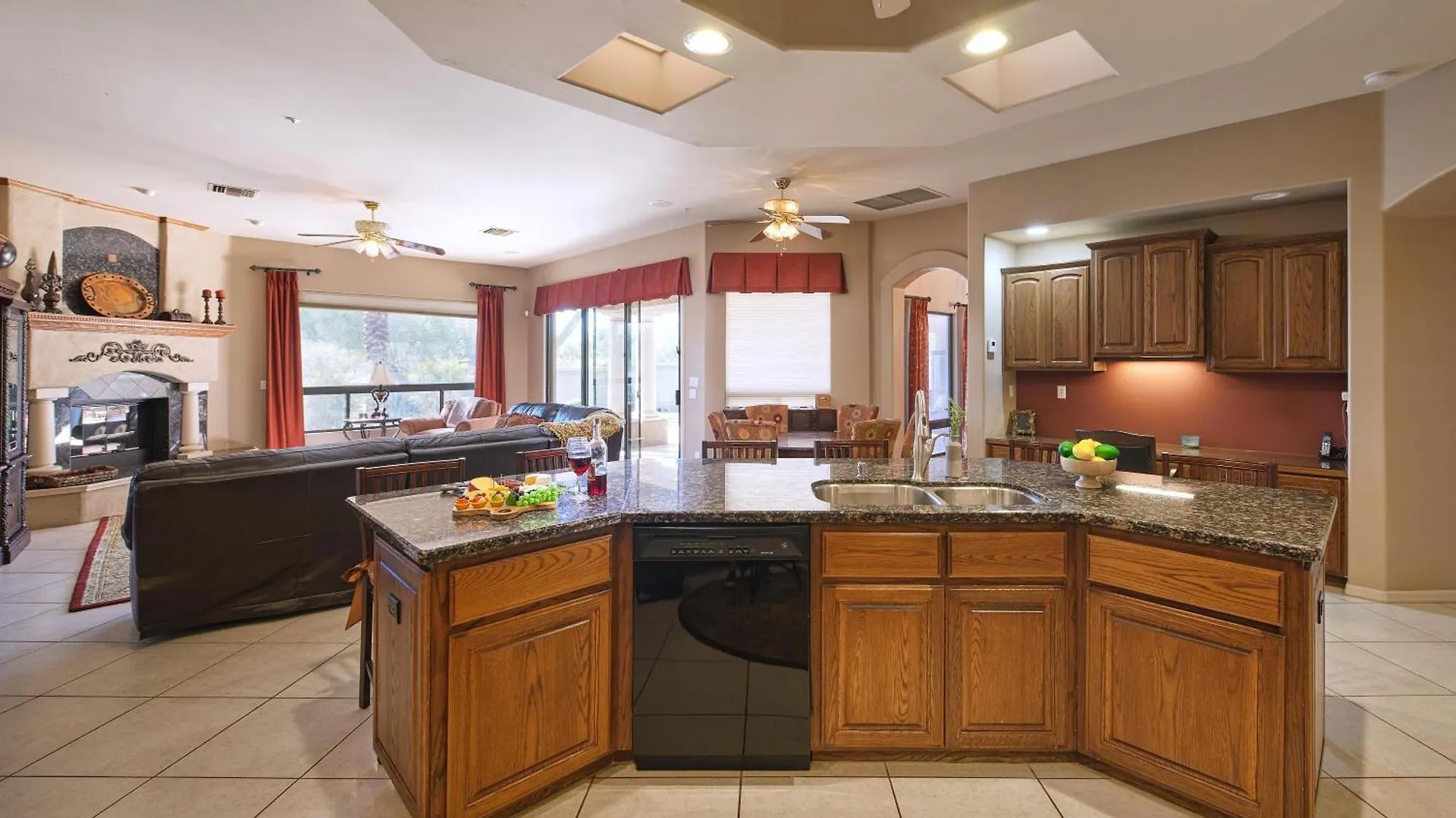 סקוטסדייל Valley View Villa - Resort Style Backyard - Heated Pool 0*,  ארצות הברית